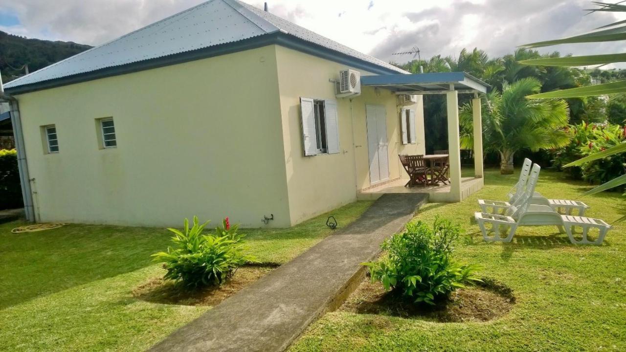 Les Bungalows Du Mont-Auban Sainte-Clotilde Exteriér fotografie