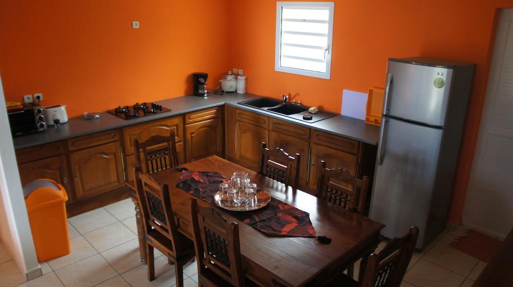 Les Bungalows Du Mont-Auban Sainte-Clotilde Pokoj fotografie