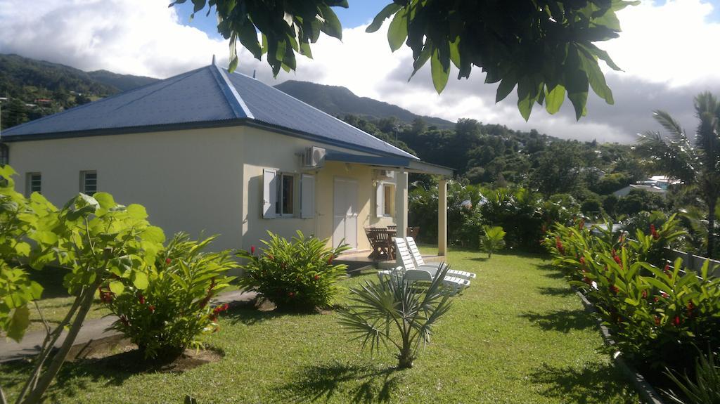 Les Bungalows Du Mont-Auban Sainte-Clotilde Exteriér fotografie