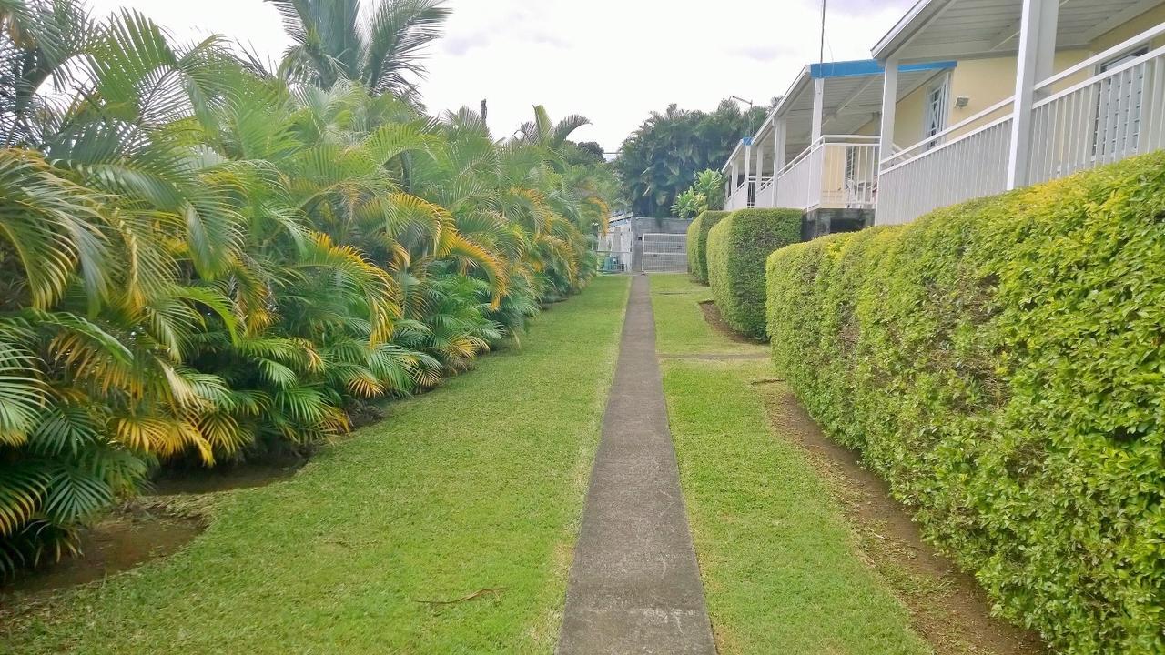 Les Bungalows Du Mont-Auban Sainte-Clotilde Exteriér fotografie